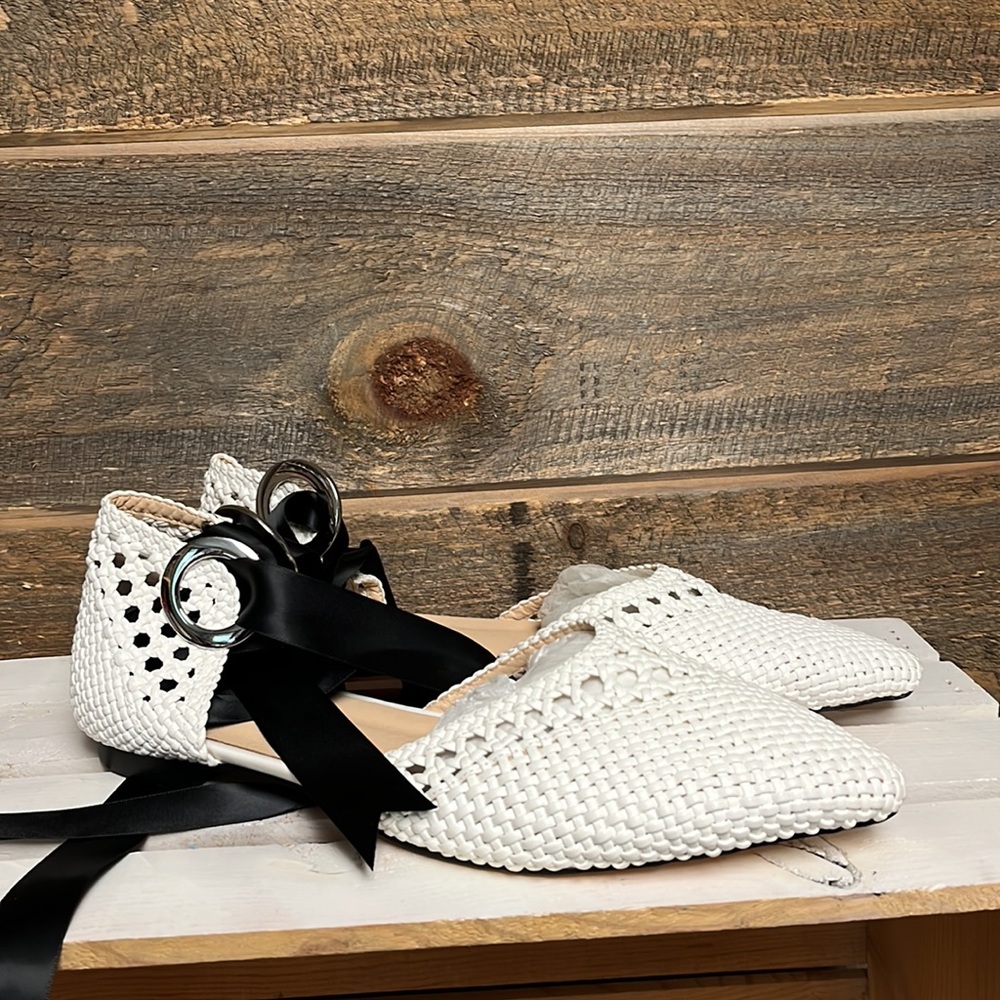 NWOB Monroe & Maine Ankle Tie Flats Size 12